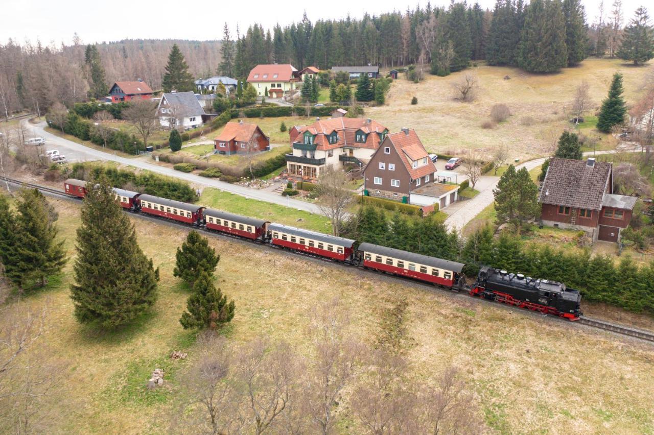Hotel Und Berggasthof Zum Sonnenhof Sorge Exterior photo
